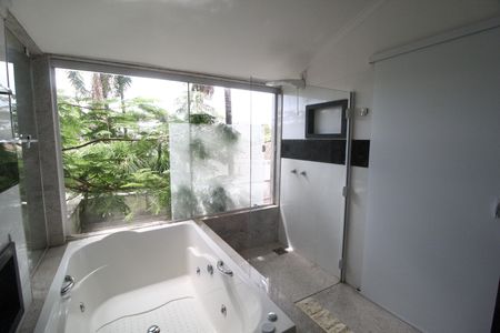 Casa para alugar com 600m², 7 quartos e 5 vagasBanheiro do Quarto 6