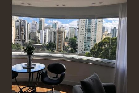 Apartamento à venda com 116m², 2 quartos e 3 vagas Apartamento à venda com 116m², 2 quartos e 3 vagasFoto 13