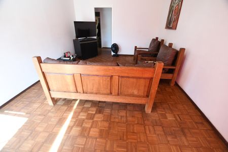 Casa para alugar com 177m², 3 quartos e 4 vagasSala