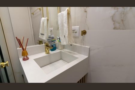 Casa de condomínio à venda com 82m², 2 quartos e 1 vagaBanheiro