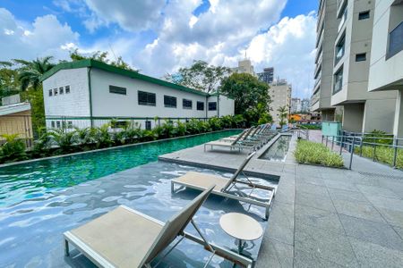 Studio à venda com 25m², 1 quarto e sem vagaÁrea comum - Piscina