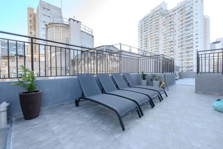 Apartamento para alugar com 44m², 1 quarto e sem vaga Apartamento para alugar com 44m², 1 quarto e sem vagaÁrea comum - Churrasqueira