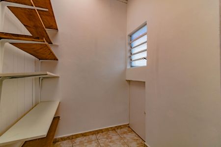 Casa à venda com 158m², 2 quartos e 2 vagas Casa à venda com 158m², 2 quartos e 2 vagasQuarto de Serviço