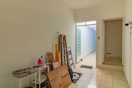 Casa à venda com 158m², 2 quartos e 2 vagas Casa à venda com 158m², 2 quartos e 2 vagasCorredor