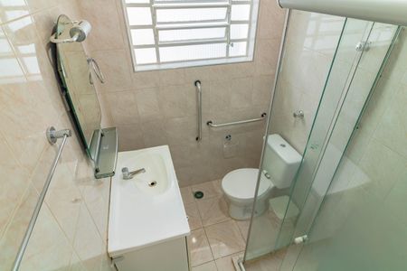 Casa à venda com 158m², 2 quartos e 2 vagas Casa à venda com 158m², 2 quartos e 2 vagasBanheiro