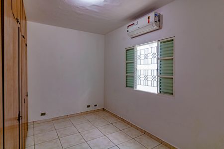 Casa à venda com 158m², 2 quartos e 2 vagas Casa à venda com 158m², 2 quartos e 2 vagasQuarto 2