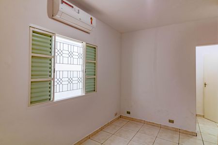 Casa à venda com 158m², 2 quartos e 2 vagas Casa à venda com 158m², 2 quartos e 2 vagasQuarto 2