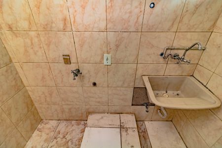 Casa à venda com 158m², 2 quartos e 2 vagas Casa à venda com 158m², 2 quartos e 2 vagasBanheiro de Serviço