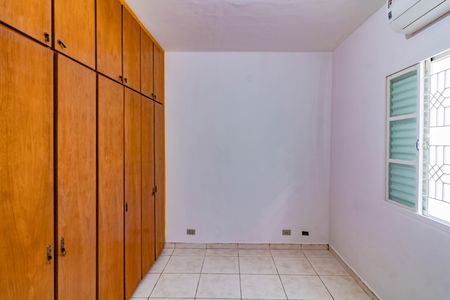 Casa à venda com 158m², 2 quartos e 2 vagas Casa à venda com 158m², 2 quartos e 2 vagasQuarto 2