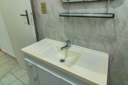 Casa à venda com 158m², 2 quartos e 2 vagas Casa à venda com 158m², 2 quartos e 2 vagasBanheiro 2