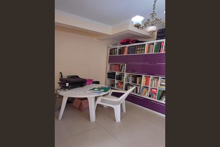 Casa para alugar com 700m², 2 quartos e 3 vagasEscritório 1