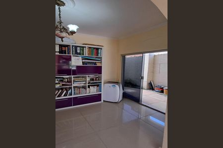 Casa para alugar com 700m², 2 quartos e 3 vagasEscritório 1