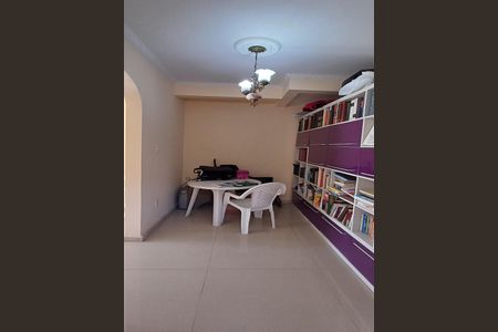 Casa para alugar com 700m², 2 quartos e 3 vagasEscritório 1