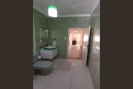 Casa para alugar com 700m², 2 quartos e 3 vagasBanheiro da Suíte 1