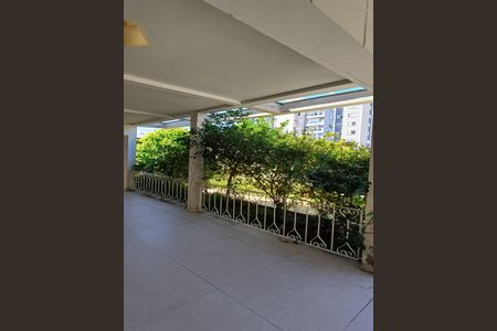 Casa para alugar com 700m², 2 quartos e 3 vagasQuintal