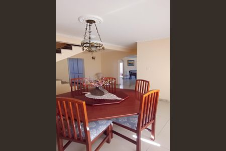 Casa para alugar com 700m², 2 quartos e 3 vagasSala de Jantar