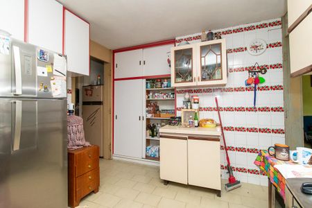 Casa para alugar com 350m², 3 quartos e 9 vagasCozinha - Armários