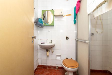 Casa para alugar com 350m², 3 quartos e 9 vagasBanheiro de Serviço