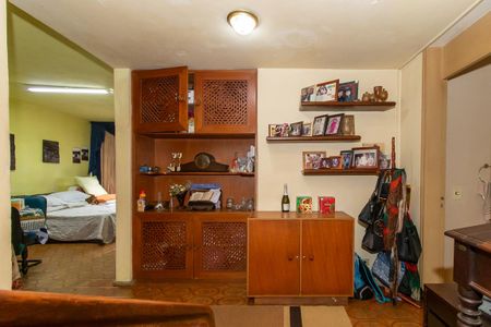 Casa para alugar com 350m², 3 quartos e 9 vagasHall