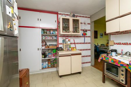 Casa para alugar com 350m², 3 quartos e 9 vagasCozinha - Armários