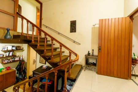 Casa para alugar com 350m², 3 quartos e 9 vagasEscritório 1