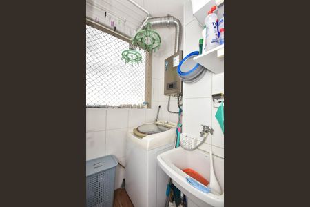 Apartamento à venda com 64m², 2 quartos e 1 vagaÁrea de Serviço