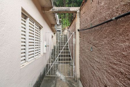 Casa para alugar com 60m², 1 quarto e sem vagaEntrada 