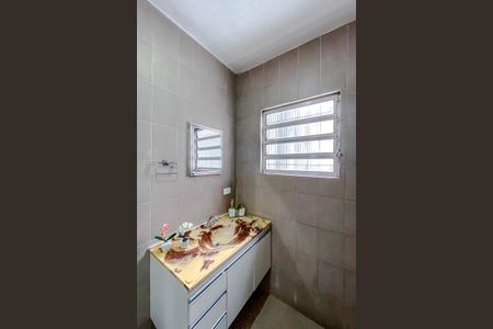 Casa à venda com 72m², 2 quartos e sem vagaBanheiro