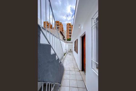 Casa à venda com 72m², 2 quartos e sem vagaÁrea externa