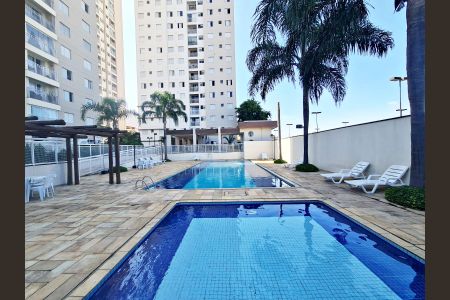 Apartamento para alugar com 64m², 3 quartos e 1 vagaÁrea comum - Piscina