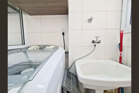 Apartamento para alugar com 64m², 3 quartos e 1 vagaÁrea de Serviço