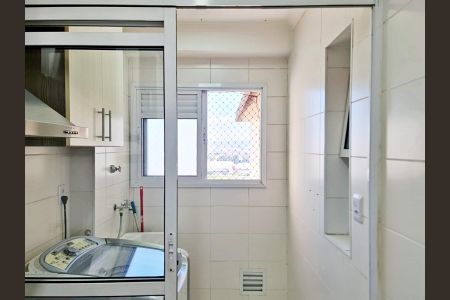Apartamento para alugar com 64m², 3 quartos e 1 vagaÁrea de Serviço