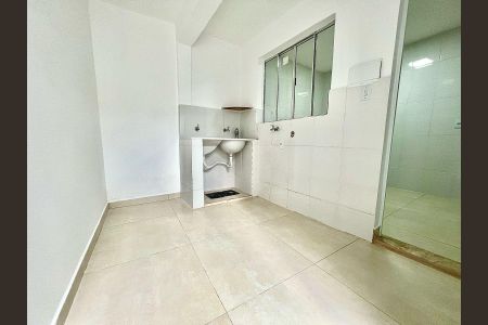 Casa para alugar com 80m², 2 quartos e 1 vagaÁrea de Serviço