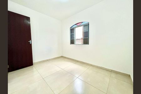 Casa para alugar com 80m², 2 quartos e 1 vagaQuarto 1