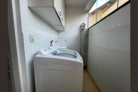 Casa à venda com 170m², 4 quartos e 4 vagasÁrea de Serviço