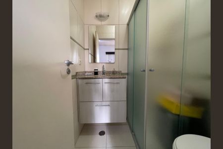 Casa à venda com 170m², 4 quartos e 4 vagasBanheiro da Suíte 2