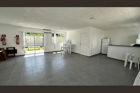Apartamento para alugar com 43m², 2 quartos e 1 vaga Apartamento para alugar com 43m², 2 quartos e 1 vagaÁrea comum - Salão de festas