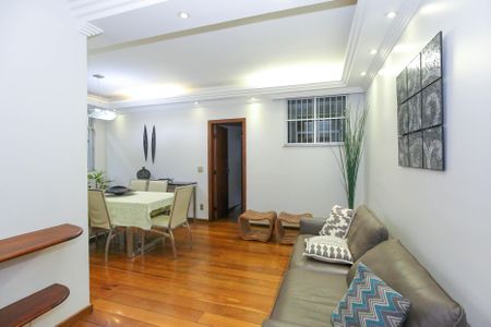 Apartamento à venda com 100m², 3 quartos e 2 vagasSala