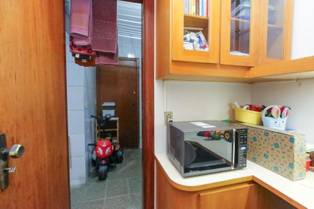 Apartamento à venda com 100m², 3 quartos e 2 vagasQuarto de Serviço