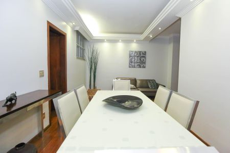 Apartamento à venda com 100m², 3 quartos e 2 vagasSala