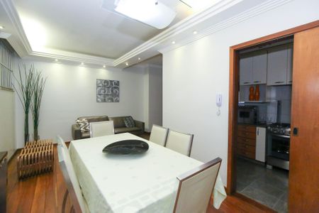 Apartamento à venda com 100m², 3 quartos e 2 vagasSala