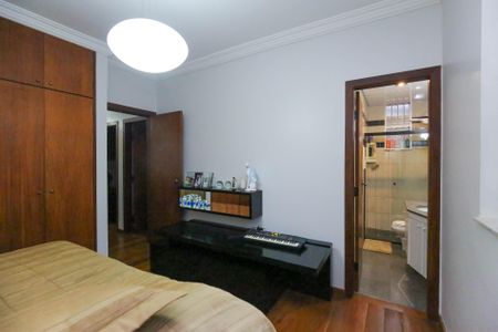 Apartamento à venda com 100m², 3 quartos e 2 vagasSuíte