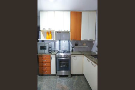 Apartamento à venda com 100m², 3 quartos e 2 vagasCozinha