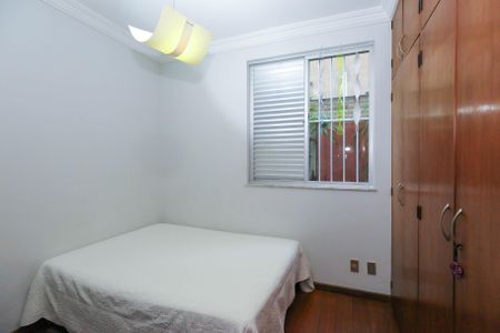 Apartamento à venda com 100m², 3 quartos e 2 vagasQuarto