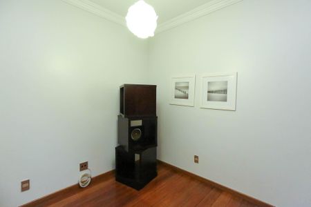 Apartamento à venda com 100m², 3 quartos e 2 vagasQuarto