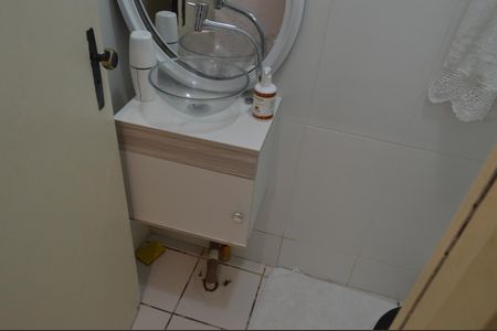 Casa de condomínio à venda com 79m², 2 quartos e 1 vagaLavabo