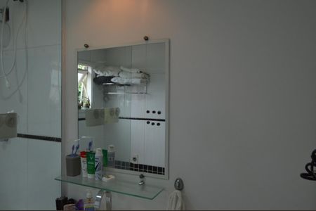 Casa de condomínio à venda com 79m², 2 quartos e 1 vagaBanheiro