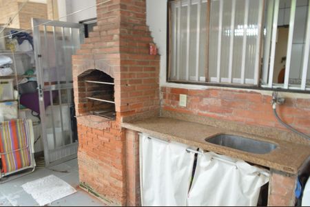 Casa de condomínio à venda com 79m², 2 quartos e 1 vagaÁrea de Serviço