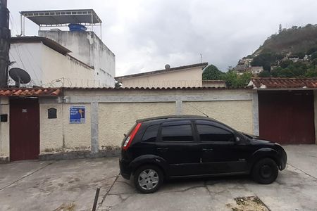 Casa de condomínio à venda com 79m², 2 quartos e 1 vagaFachada
