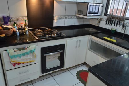 Casa de condomínio à venda com 79m², 2 quartos e 1 vagaCozinha